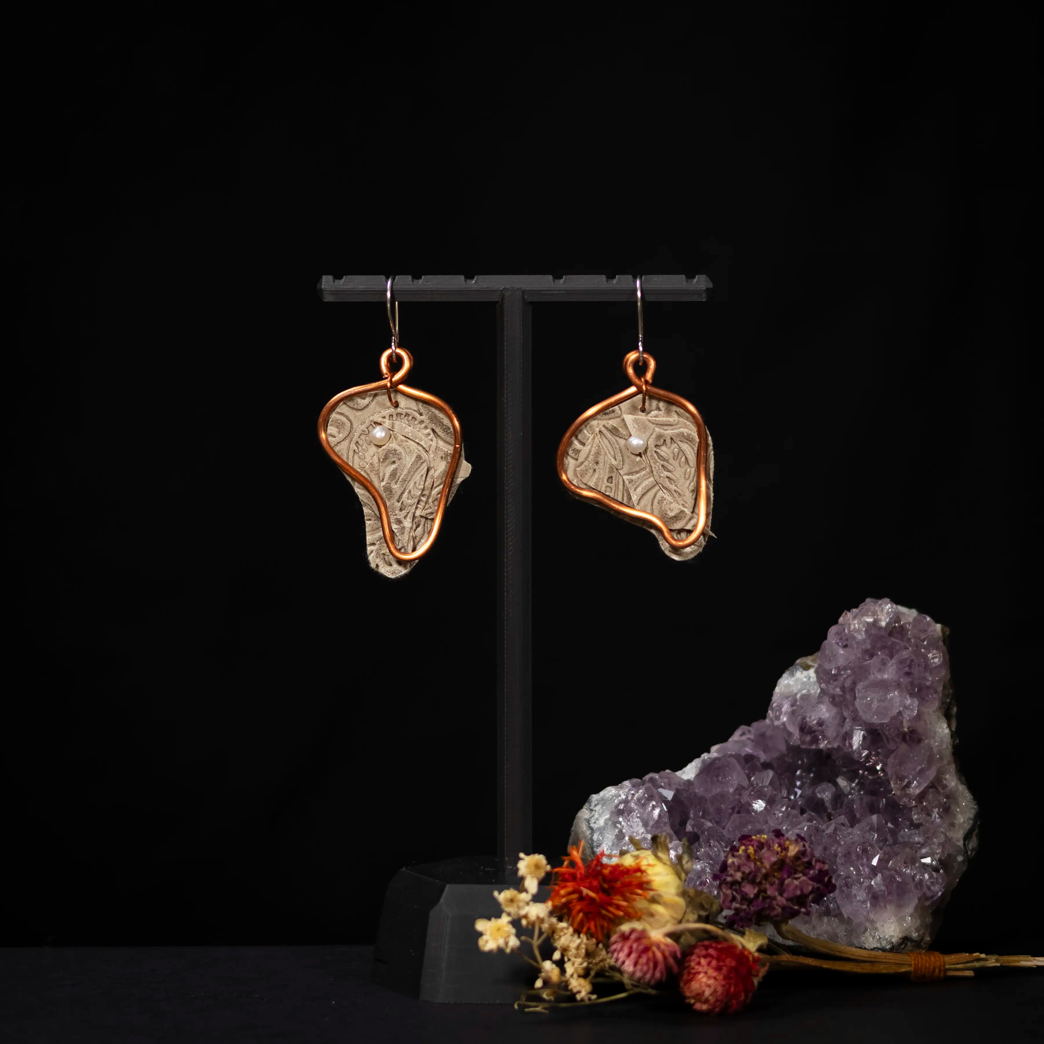 Viva La Vulva - Medium Textured White Leather Earrings