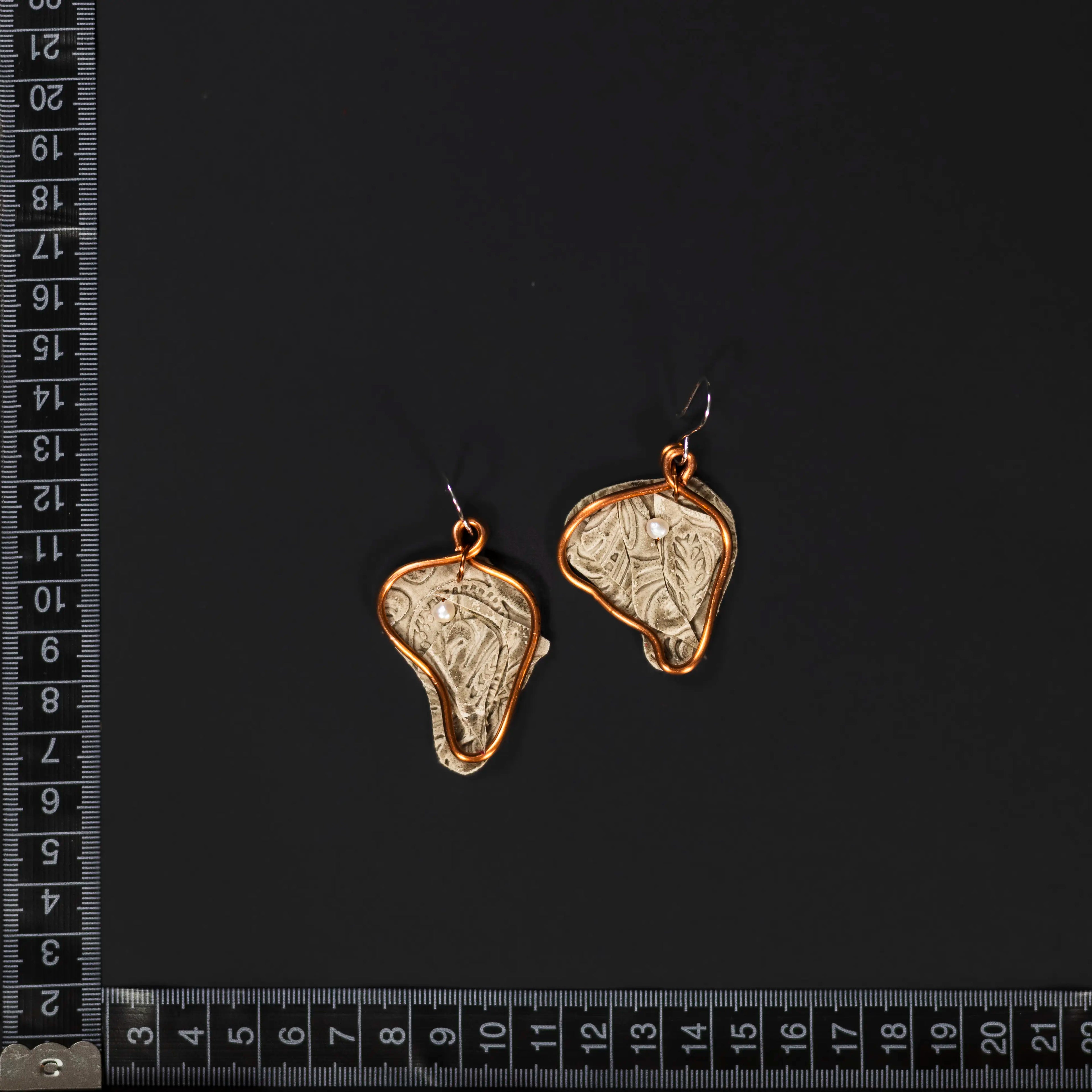 Viva La Vulva - Medium Textured White Leather Earrings
