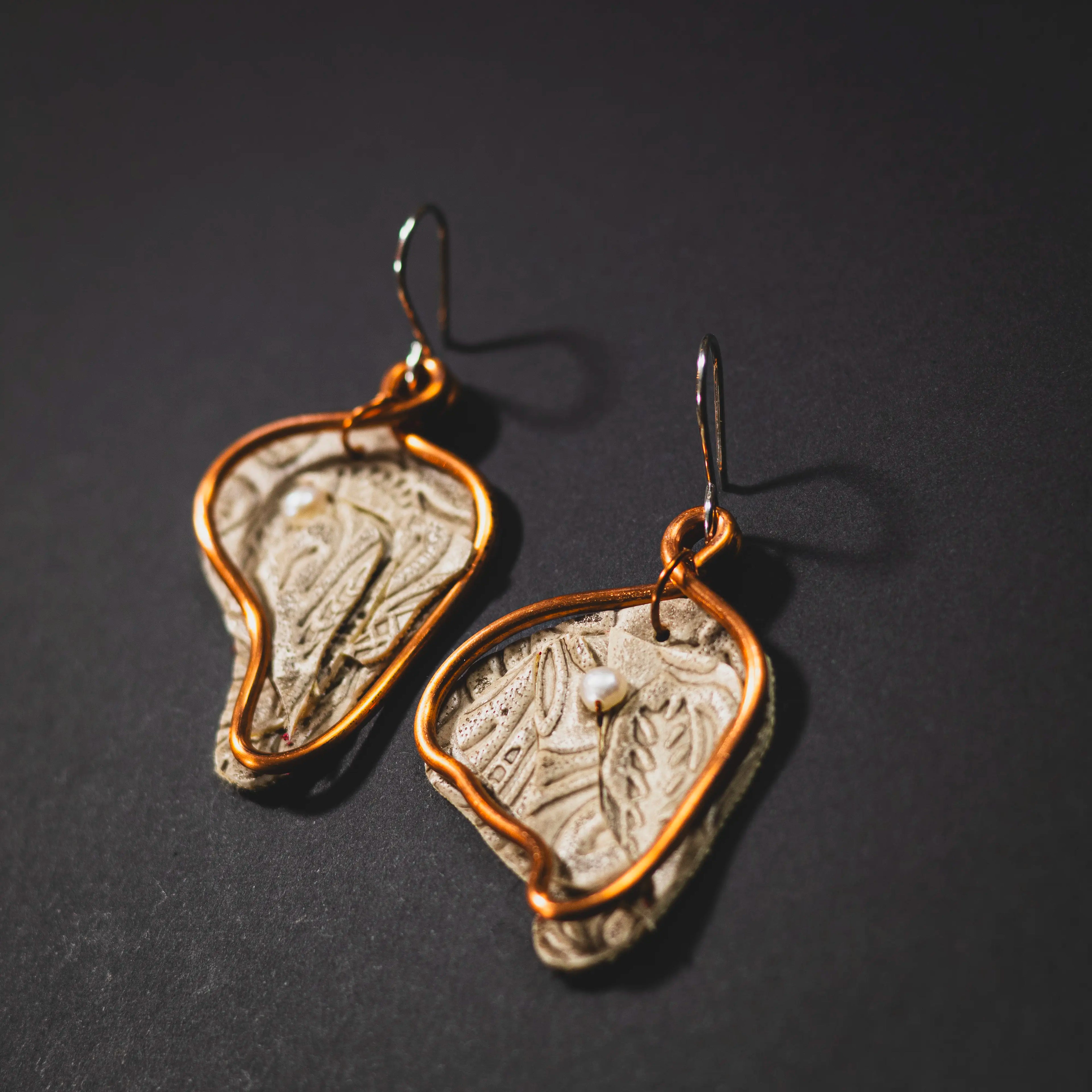 Viva La Vulva - Medium Textured White Leather Earrings